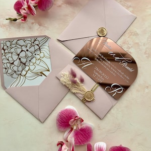 Inviti di nozze di lusso in acrilico specchiato color oro rosa con buste rosa cipria, Faire Part Mariage, inviti Quinceanera