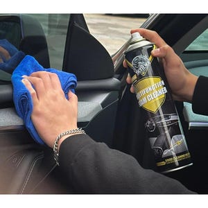 May include: A black and yellow can of car interior foam cleaner with the text "DUILIMA Multifunction Foam Cleaner" and "Good Cleaning Help".