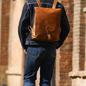 Mochila vintage de couro marrom feita à mão para homens, mochila de couro de vaca genuíno, bolsa rústica para laptop, bolsa retrô para escola e trabalho, bolsa de viagem