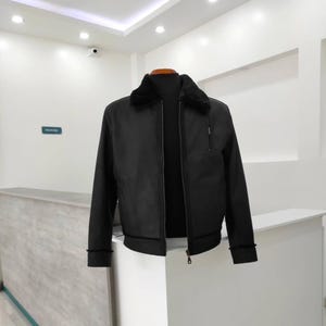 Men&#39;s Black Sheepskin Leather Bomber Jacket: RAF B3 Aviator Style