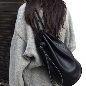 Mini Leather Bucket Bag – TOGO Cowhide Handbag for Women | Elegant Top Handle Tote with Lock, Soft Textured Finish Bucket Tote Gift For Her