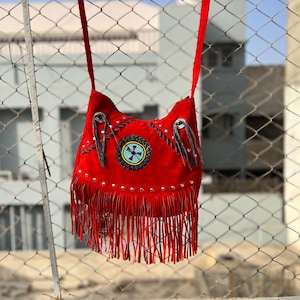 Vintage Red Boho Suede Tassel Handbag with Adjustable and Detachable Straps Genuine Suede Crossbody Bag Classic Handbag Elegant Women&#39;s Bag