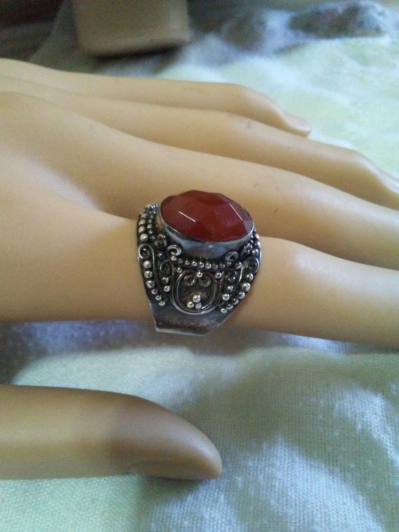Large Vintage Sterling Silver Faceted Red Stone R… - image 4