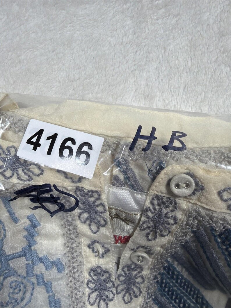 Rare Biya Johnny Was XL Embroidered Silk Blouse Cream Blue Floral Button Down image 14