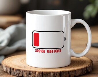 Soziale Batterie Tasse Niedrige Batterie Lustige Keramik Kaffeetasse Introvert Humor Geschenk für Freunde Mitarbeiter oder Home Office Gebrauch