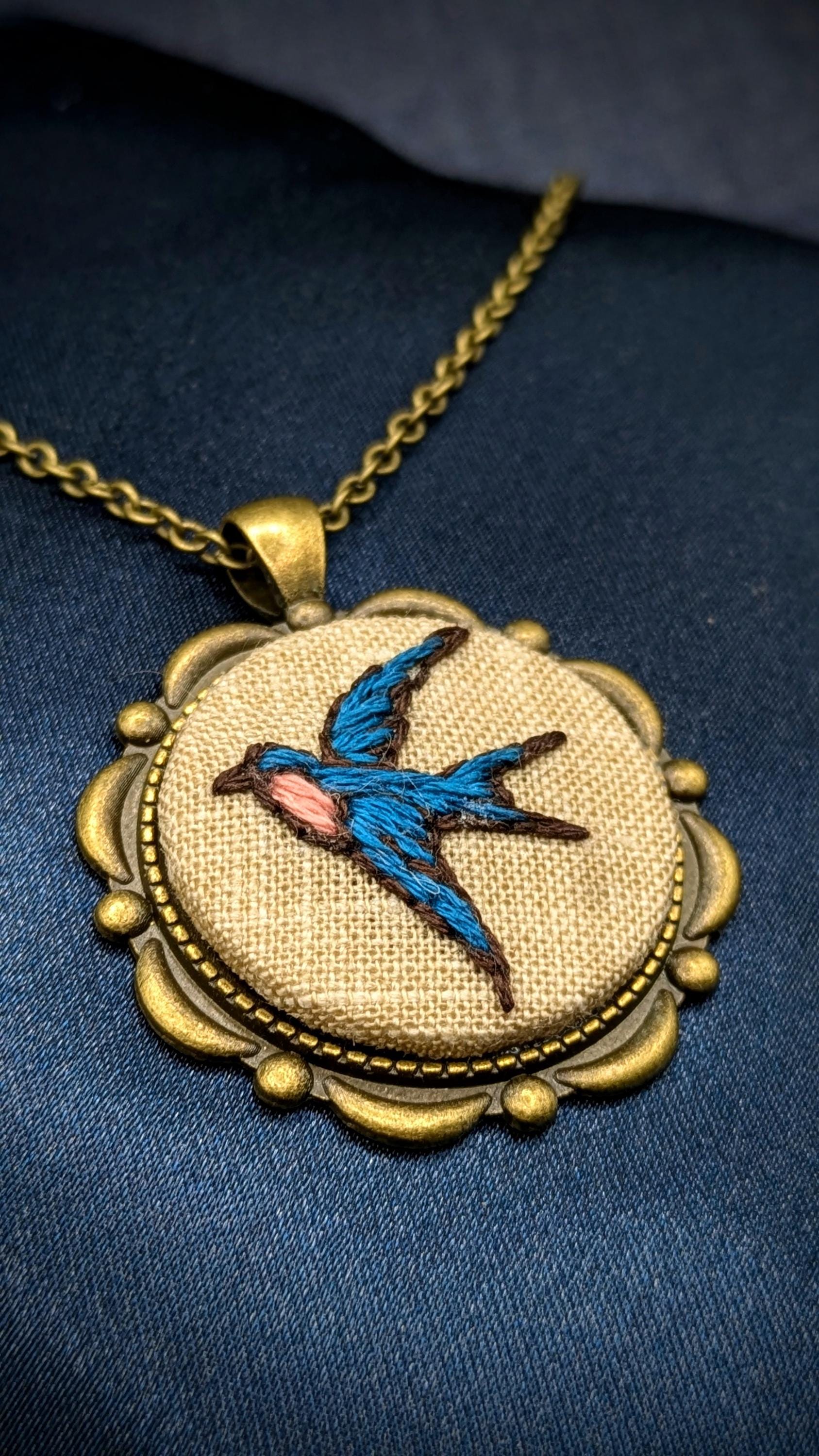 Ciondolo pendente in argento sterling con mongolfiera blu 798064NMB