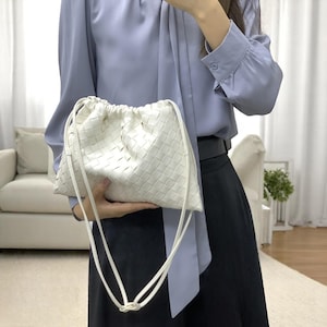 Handgewebte Echtleder Tasche, Knödel Tasche, Makeup Tasche, Vintage Ledertasche, geflochtene Schultertasche