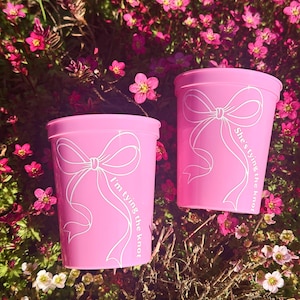 Tazze per addio al nubilato con nodo / Bomboniere per addio al nubilato / Personalizzate / Decorazioni personalizzate