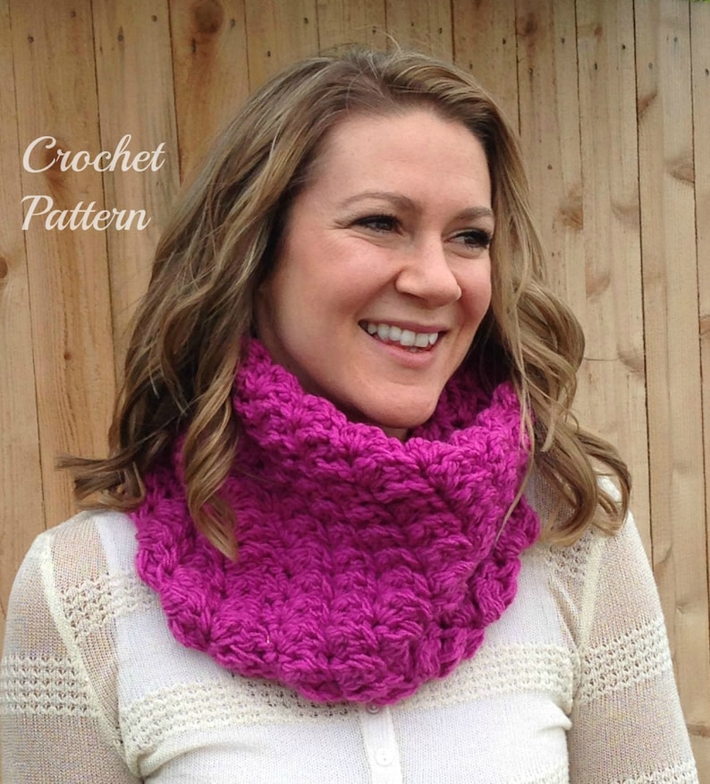 Chunky Cowl Crochet Pattern, Crochet Cowl Pattern, Infinity Cowl Pattern, Crochet Scarf Pattern, Infinity Scarf Pattern image 2