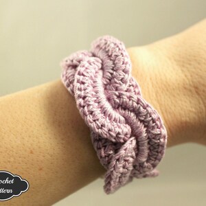 CROCHET PATTERN - Crochet Bracelet Infinity Link Cuff, Crochet Bracelet, Crochet Cuff Pattern, Crochet Jewelry Pattern image 1