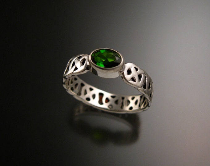 Chrome Diopside Celtic band Wedding ring handcrafted in 14k White Gold Emerald Substitute ring made to order in your size