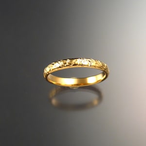 Yellow Gold wedding ring 2.7 mm Floral pattern Band 14k gold made to order in your size Victorian wedding band