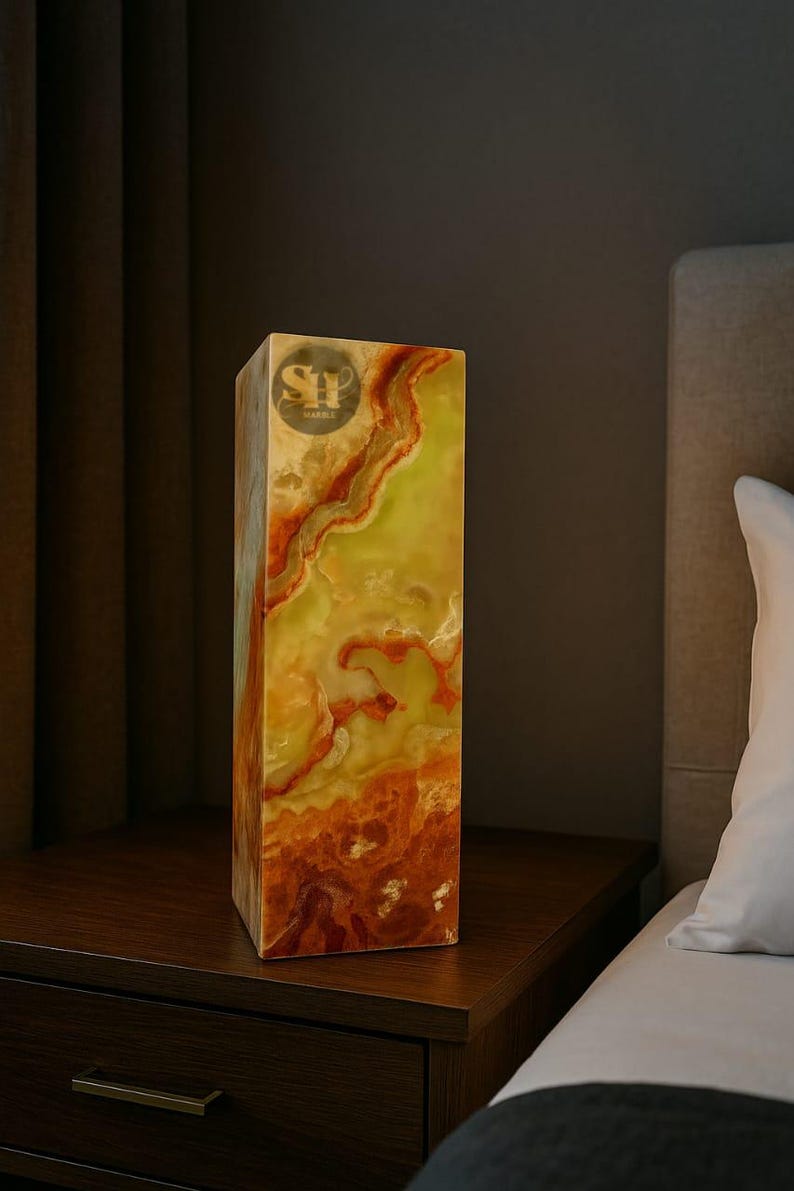 Lámpara de mesa artesanal de ónix verde: Lámpara de noche de mármol natural