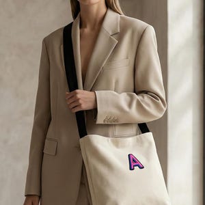 Stofftasche personalisiert mit Namen Baumwoll Schultertasche, Initialen Patch gestickt, Geschenk für sie Muttertag Ostern Geburtstag Mama