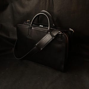 Black Leather Laptop Bag – Men&#39;s Office Briefcase with Strap – Sleek Professional Messenger Bag – Top Handle EveryDay Bag – Gift for Him.