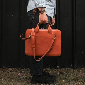 Porte-documents en cuir pour homme, bandoulière, poignée supérieure, ordinateur portable durable, plusieurs compartiments, sac à bandoulière amovible, cadeau de remise des diplômes pour lui, cadeau