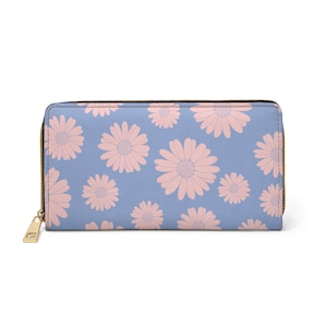 Chic Floral Zipper Wallet, Powder Pink  Cute Wallet for Women, Daisy Print Purse, Ideal Gift for Birthdays, Everyday Use, Stylish Accessory