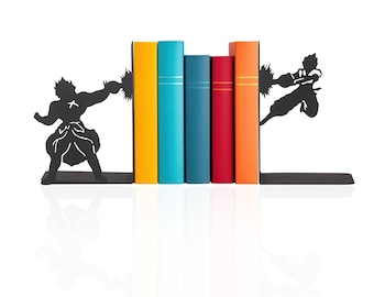 Sujetalibros de metal con escenas de batalla de anime, sujetalibros de superhéroes para niños, soportes para libros con temática de anime, soporte para libros de héroes del manga, sujetalibros de anime
