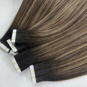 ロシア製テープインヘアエクステンション、ダークルーツブラウン人毛エクステンション、バレイヤージュヘアエクステンション - 50グラム