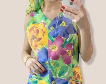 Vintage Floral Button Vest: 70s-80s Summer Accent Piece
