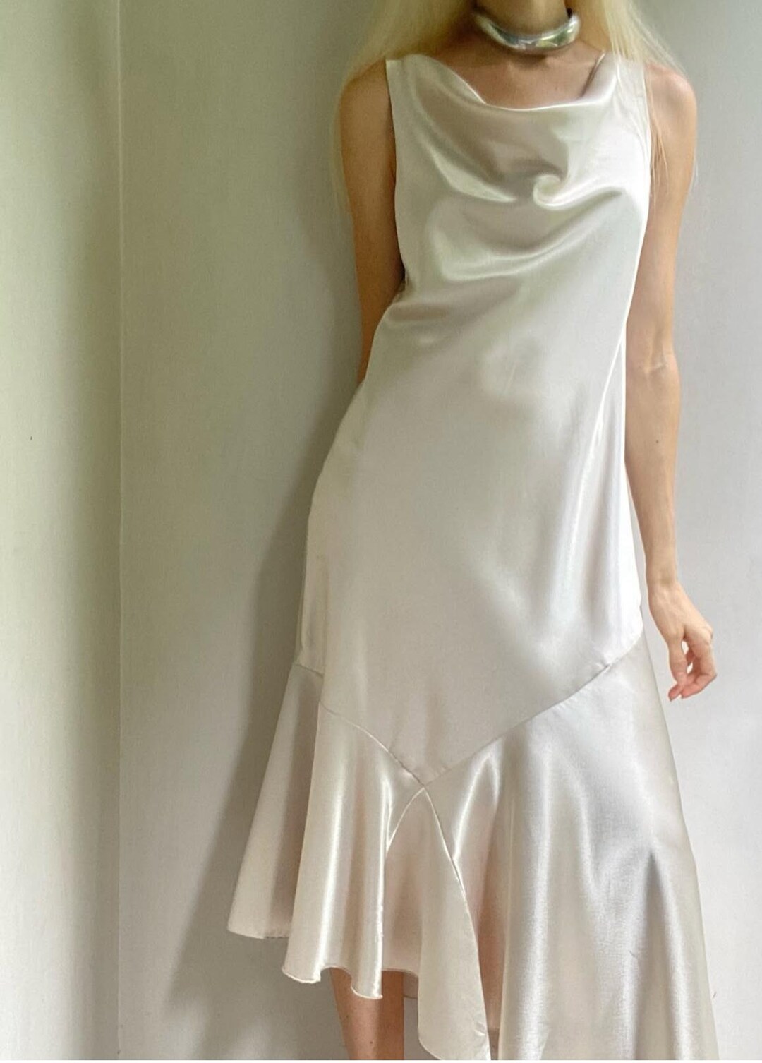 Evening dress Dura Beige - LâNUIT COUTURE SATIN