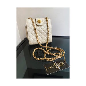 Stylish bag for summer retro style classic shoulder bag on long chain elegant style elegance made in Italy beige small women's bag