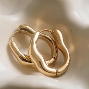18K Gold Vermeil Huggie Hoop Earrings: Non-Tarnish Stainless Steel, Lightweight