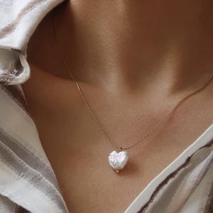 Dainty 18K Gold Heart & Clover Pearl Necklace: Non-Tarnish, Layering Choker