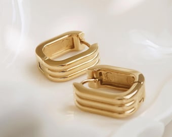 18k gold non-tarnish square hoop huggies
