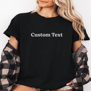 Obtenha uma camiseta personalizada Photoshirt 90s Rap para uma ideia de camiseta gráfica masculina para o Dia dos Pais