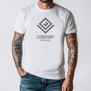 Feiern Sie Mama mit einem Mama Geburtstagsgeschenk: Das individuelle Logo T-Shirt, das sie lieben werden
