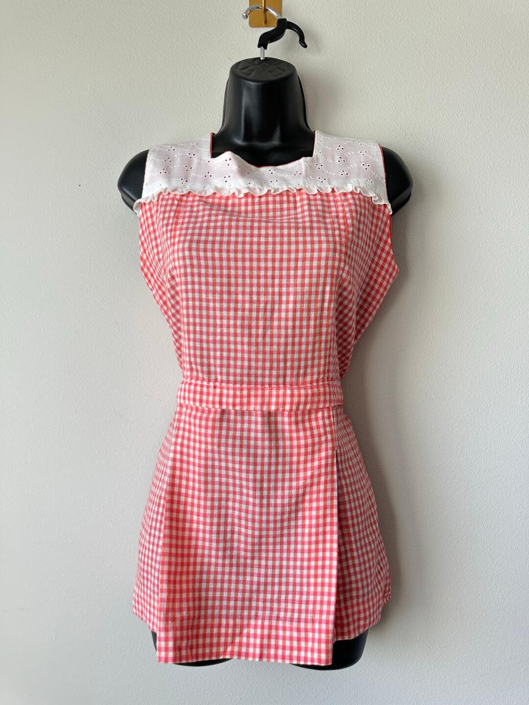Vintage 1960s Pink Orange White Gingham Apron Smock Eyelet Trim ...
