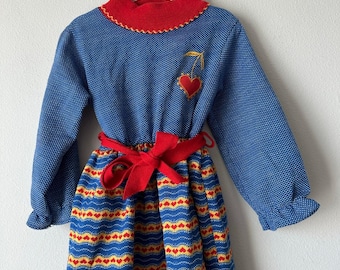 Vintage 70er Jahre Mädchen Kleid Gr. 4T rot blau Herz Fair Isle Märchenbuch