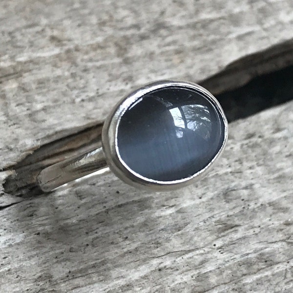 Horizontale Oval Lila Graue Katzenauge Sterling Silber Solitär Ring | Boho | Silber Ring | Geschenke für Sie | Leuchtring | Auf Bestellung