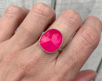 Free Form Faceted Hot Pink Chalcedony Statement Sterling Silver Ring | Hot Pink Stone Ring | Boho | Geometric Ring | Size 5.5-6