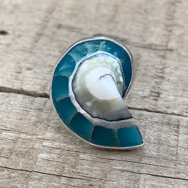 Concha de Nautilus de mar azul con anillo de plata de ley de nácar y resina / joyería de sirena / Boho / anillo de concha / anillo de Nautilus