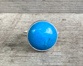 Elegant Minimalist Round Cobalt Blue Howlite Sterling Silver Ring