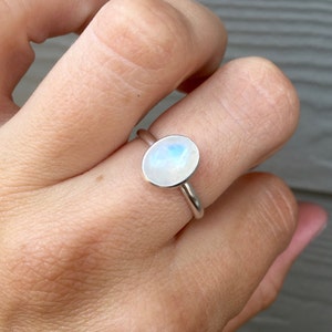 Minimalist Elegant Solitaire Oval Moonstone Birthstone Ring in Sterling Silver Moonstone Ring Solitaire Ring Boho Moon Ring Rocker image 3