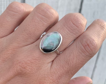 Luminescent Vertical Black or White Mother of Pearl Oval Sterling Silver Ring | Mermaid Jewelry | Boho | Shell Ring | June Birthstone