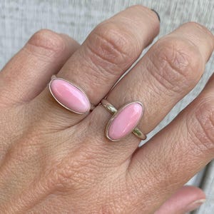 Romantic Oval Pink Conch Shell Serling Silver Ring | Elegant Oval Pink Stone Ring | Shell Ring | Mermaid Jewelry | Dainty Ring