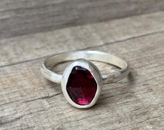 Dainty Free Form Solitaire Faceted Red Garnet Sterling Silver Ring | Engagement Ring | Gifts for Her | Red Stone Ring | Birthstone Jewelry