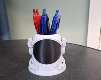 宇宙飛行士ヘルメットペンホルダー - 宇宙デスクオーガナイザー。3D 3MFプリントファイル（商用ライセンス付き）