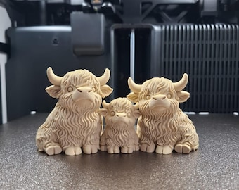 Rodzina krów rasy Highland Cow – mama, tata i cielę. Plik do druku 3D (z licencją komercyjną)