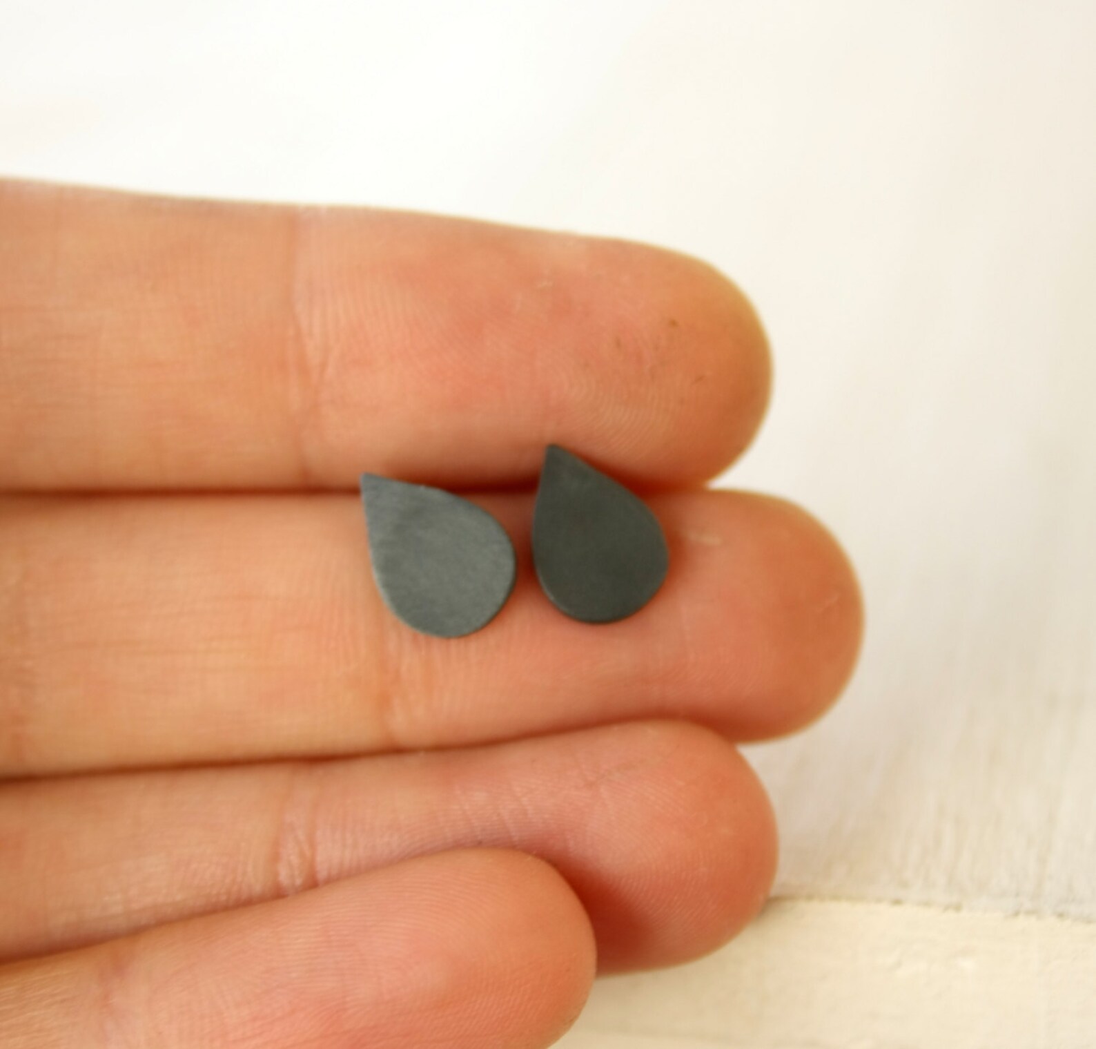 Teardrop Stud Earrings / Small Teardrops in Black Silver / Etsy