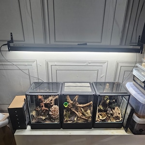 3D Printed Wall Mounts for Arcadia T5 Lights – Pair