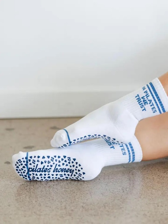 Pilates Honey “in Pilates We Trust” Grip Socks