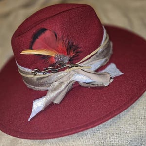 Red western rancher hat