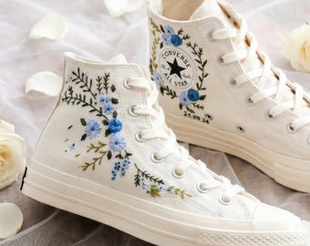 Converse brodées à fleurs bleues, baskets de mariage, chaussures de mariée, chaussures montantes de mariage personnalisées