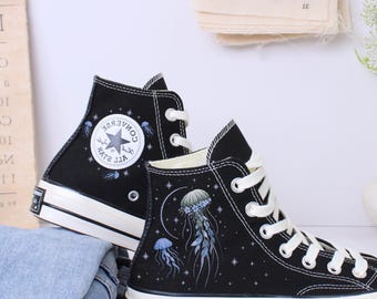 Converse hautes méduses brodées : baskets océan personnalisées