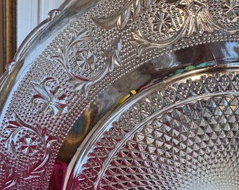 vintage 1930’s glass cake stand